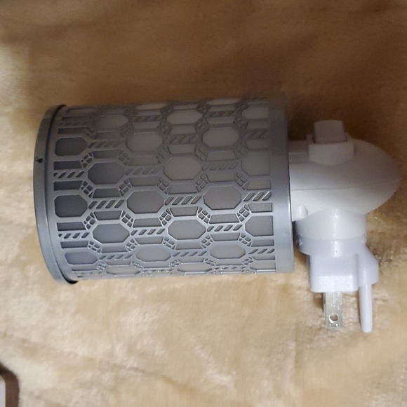 New Fragrance/Nitelite - Picture 4 of 9